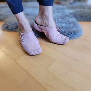 Everyday soft leather women's shoes